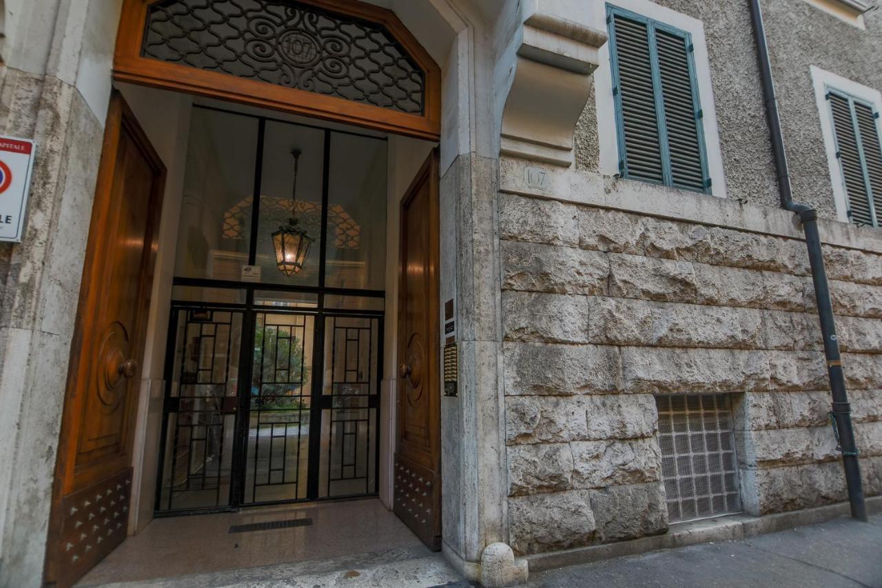 Erreggi Luxury Rooms Rome Bagian luar foto