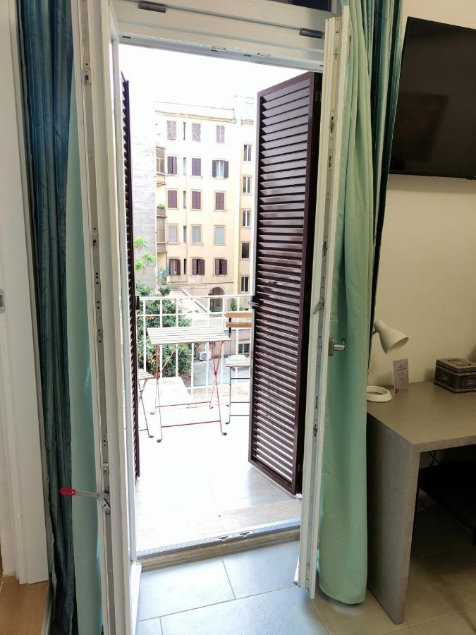 Erreggi Luxury Rooms Rome Bagian luar foto